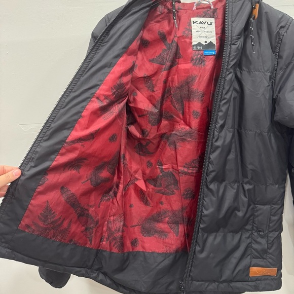 Kavu Insulated Puffer Jacket Black Hooded Woodland Theme Lining Women’s Small - Picture 7 of 7